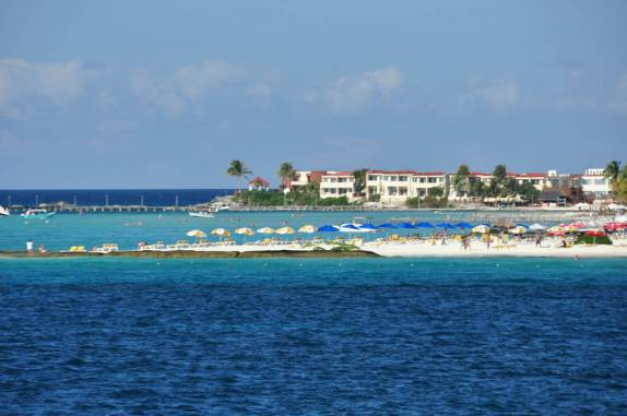 Chegando à paradisíaca Isla Mujeres, no litoral sul do México, do lado do Caribe